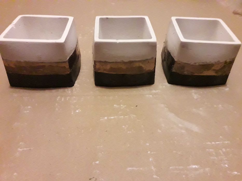 osłonki doniczki do sukulentów kaktusów świeczniki popielniczka zestaw