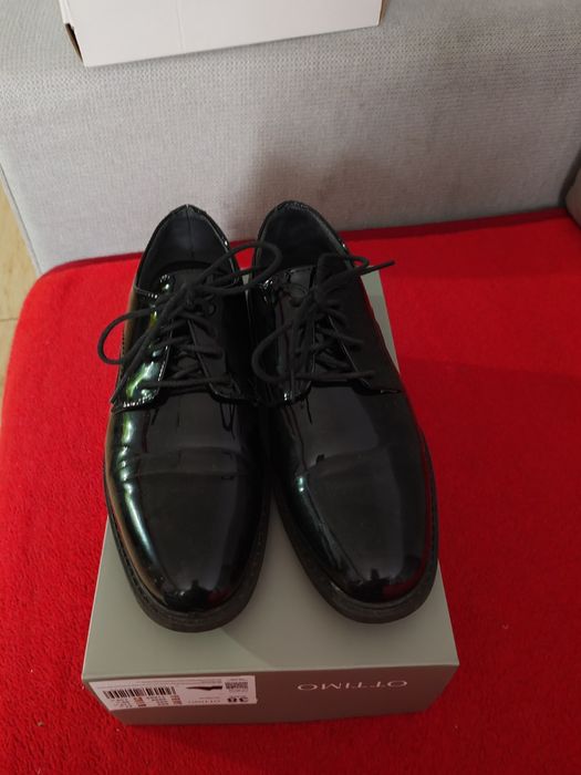 Półbuty lakierki męskie