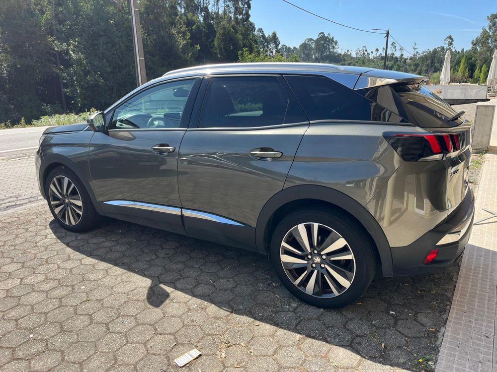 PEUGEOT 3008 serie especial PREMIUM