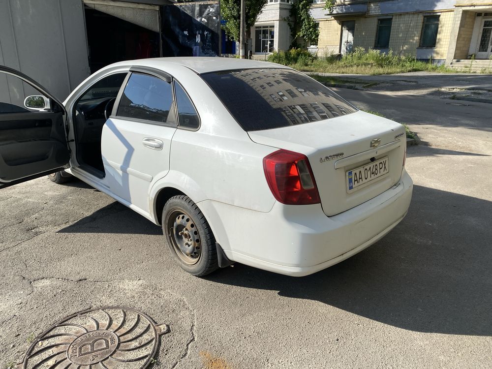 Продам Chevrolet Lachetti 1.6.2012