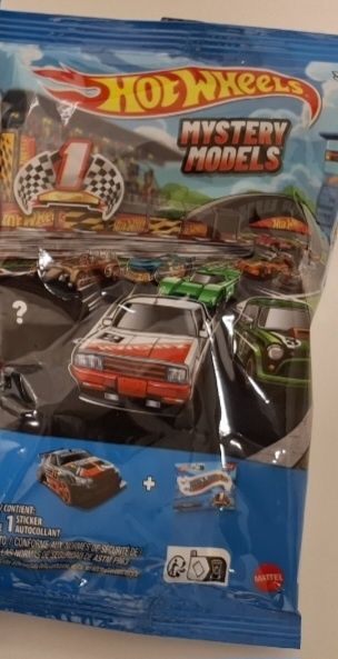Hot Wheels - Mistery Models - Nissan Skyline RS


Nissan Skyline RS