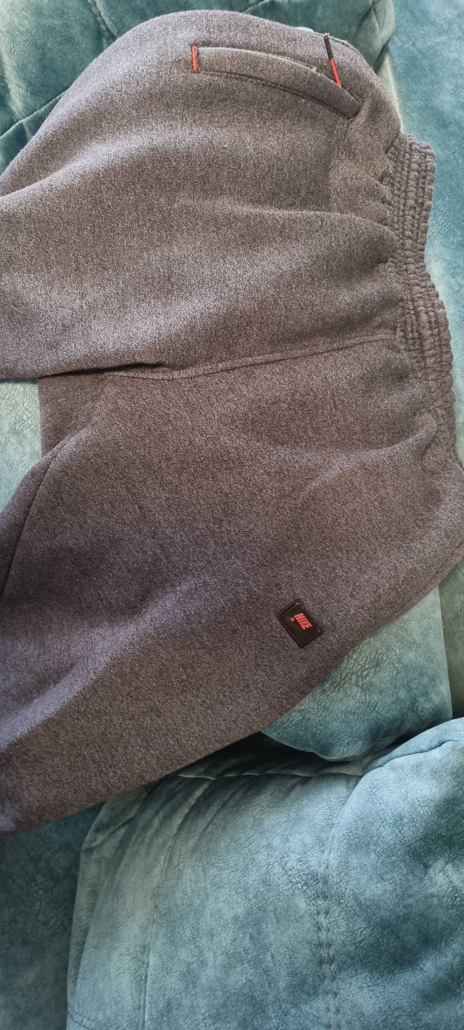 Зимние спортивные штаны, размер XXL или наш 36-38 + кофта в подарок