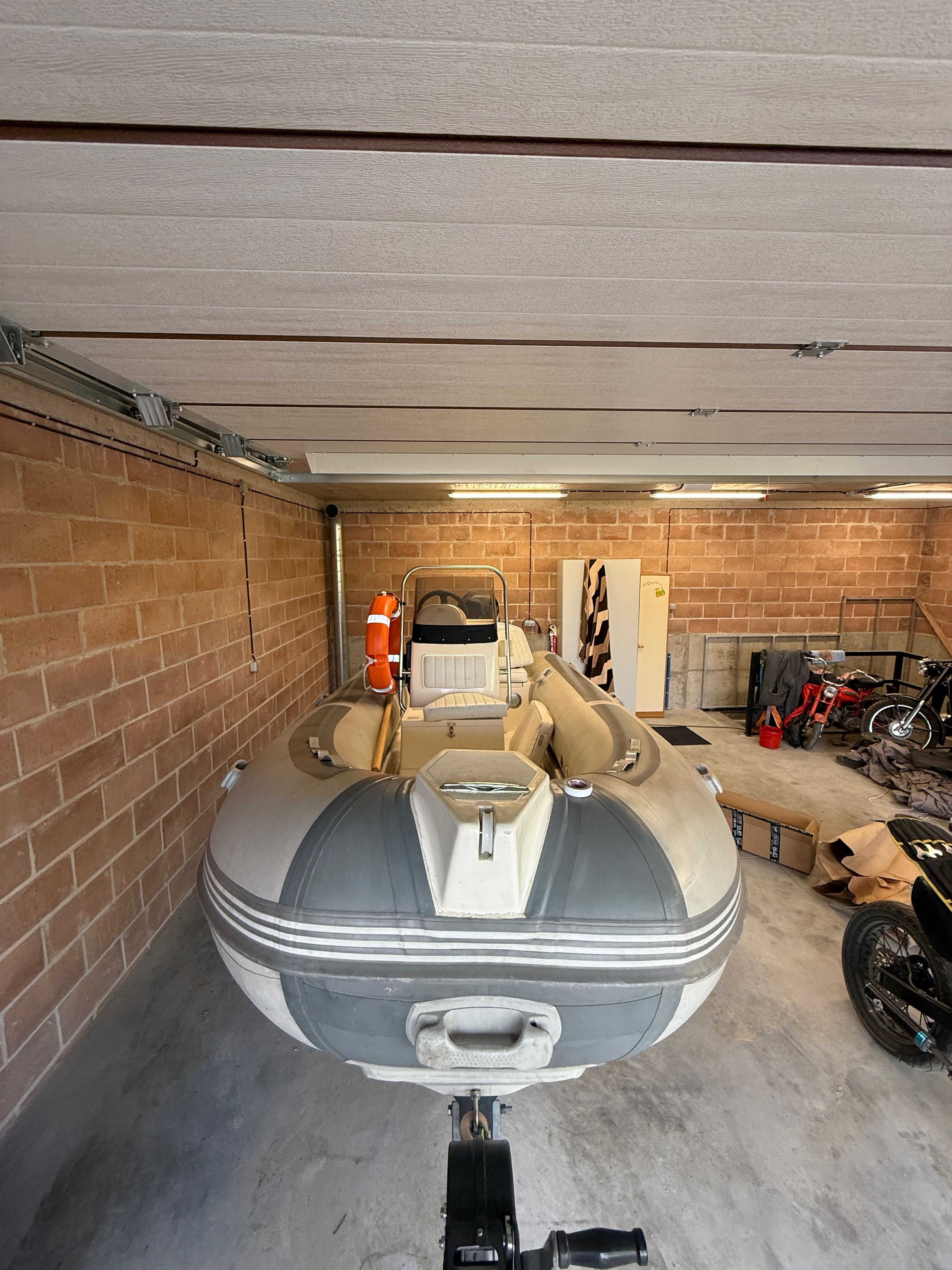 Ponton RIB Mercury