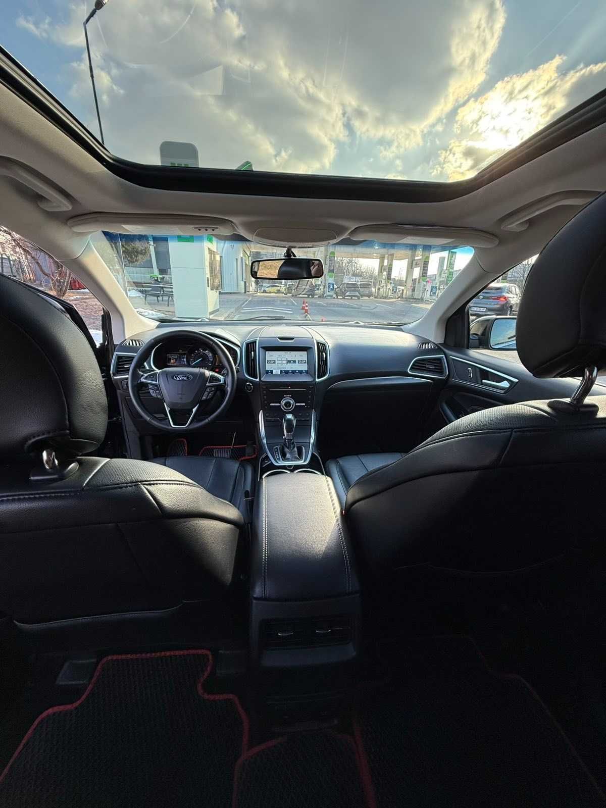 Ford edge titanium