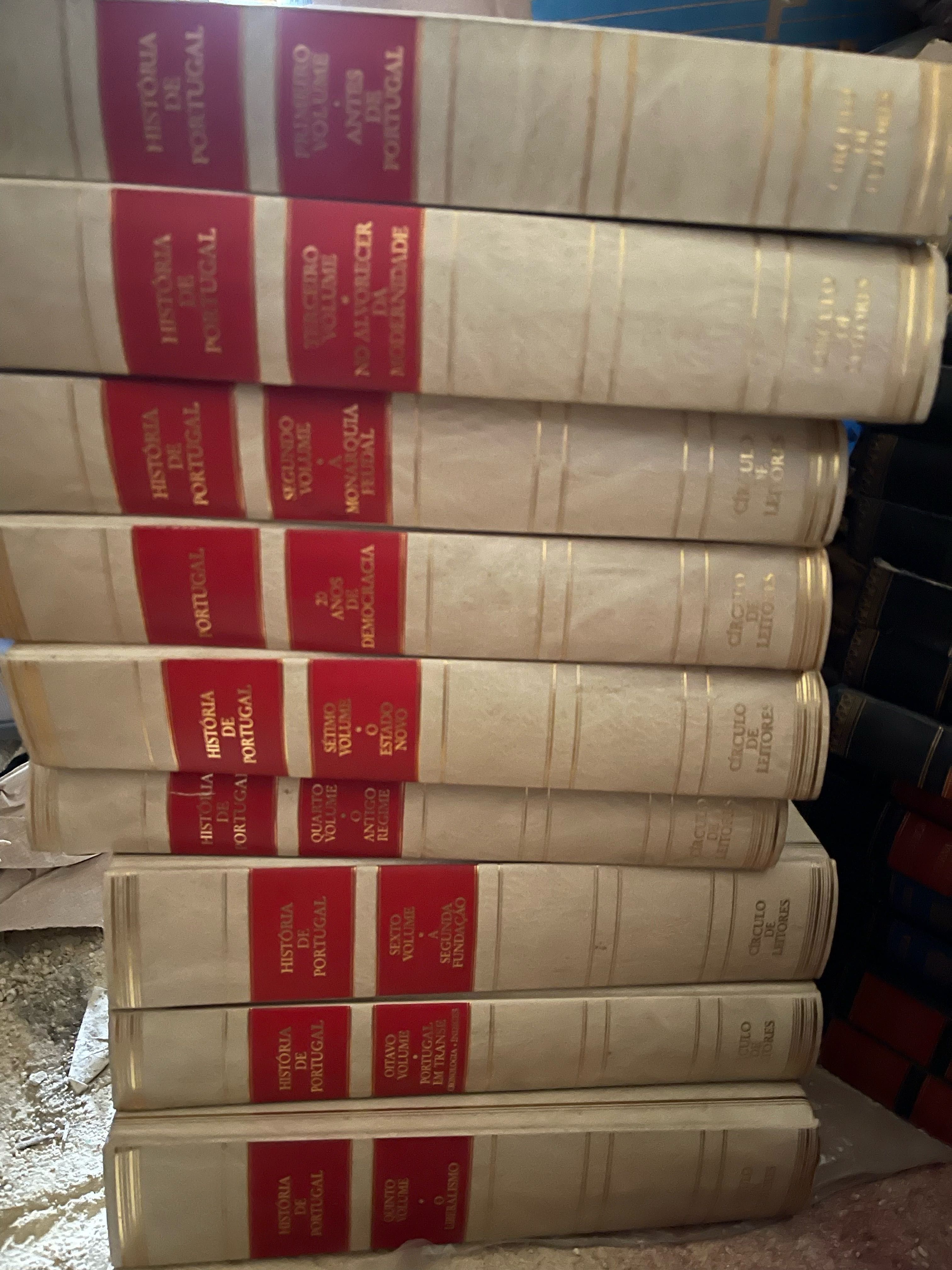 Atlas e Enciclopédias didáticas