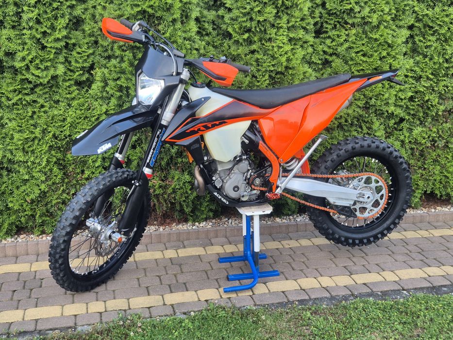 Ktm exc f 350  model 2020 Super stan (Husqvarna)