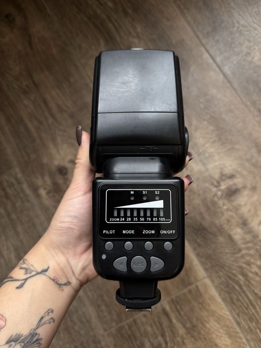 Спалах MeiKe speedlite MK930