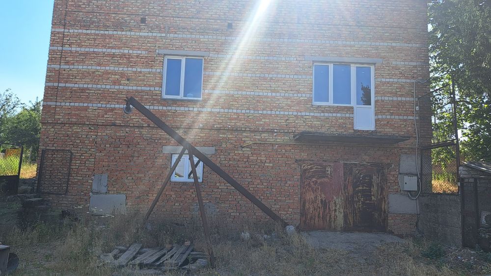 Продаю 2 дома в одном дворе.  Харчатовка Святониколаевка Мешково-Погор
