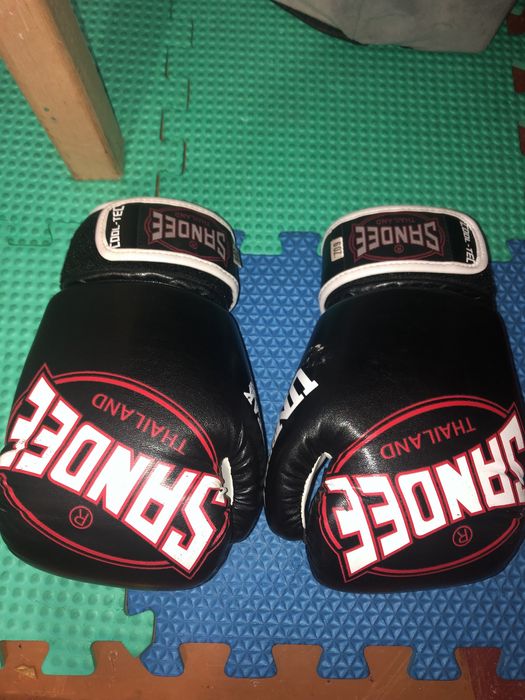 Дитячі боксерські перчатки чорні тайланд та сині пакістан