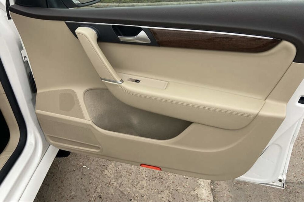 Volkswagen Passat 2.0 TDI, повний привід, автомат dg250