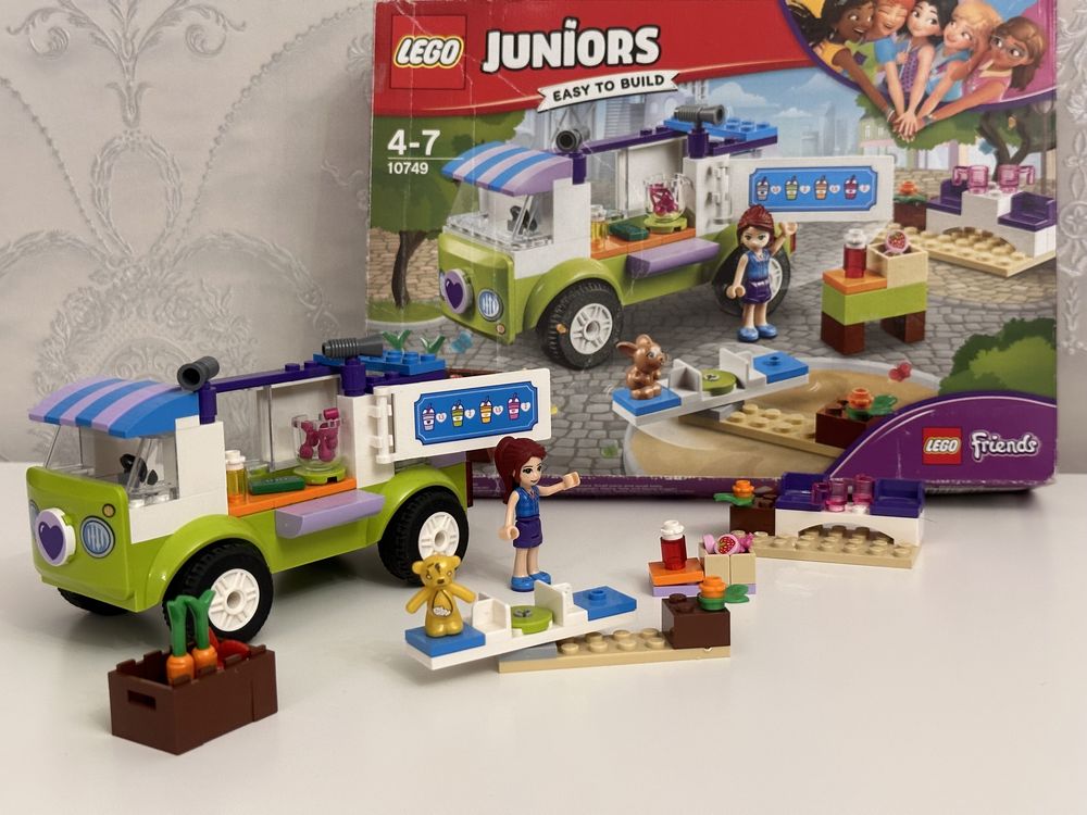 Конструктор Лего LEGO Juniors 10749 магазин машина