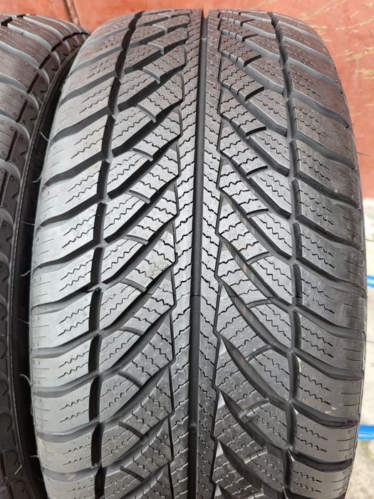 245/45/18 R18 GoodYear UltraGrip 8 RunFlat 4шт ціна за 1шт шини