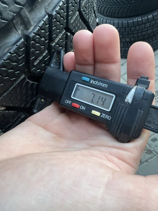 Шин. 245/35/21 Pirelli; 7mm‼️; комплект зимові; резина складR21