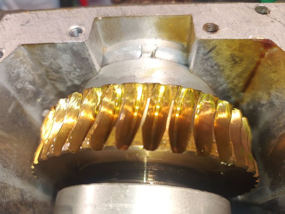 Продам редуктор 1ч80 1:20