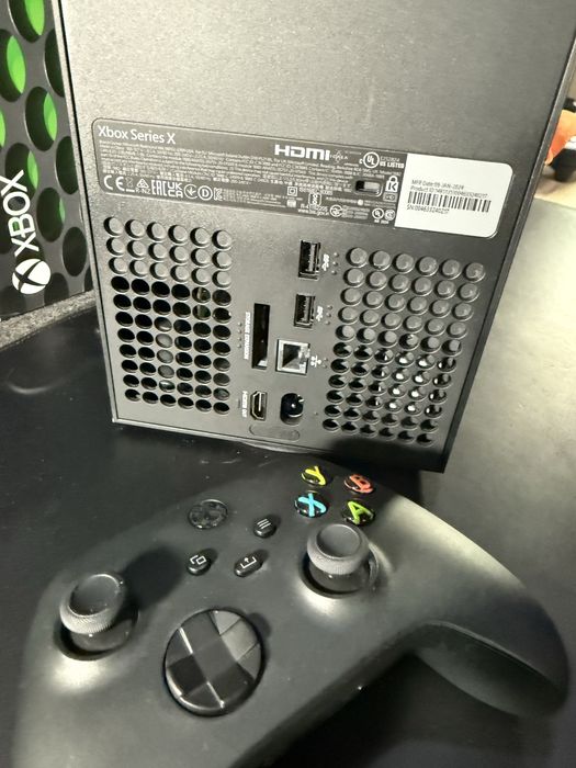 Xbox Series X 1TB + Pad Elite Series 2 + Seagate 2TB