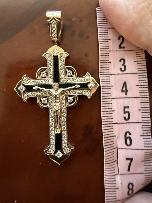 Золотой крест бриллианты