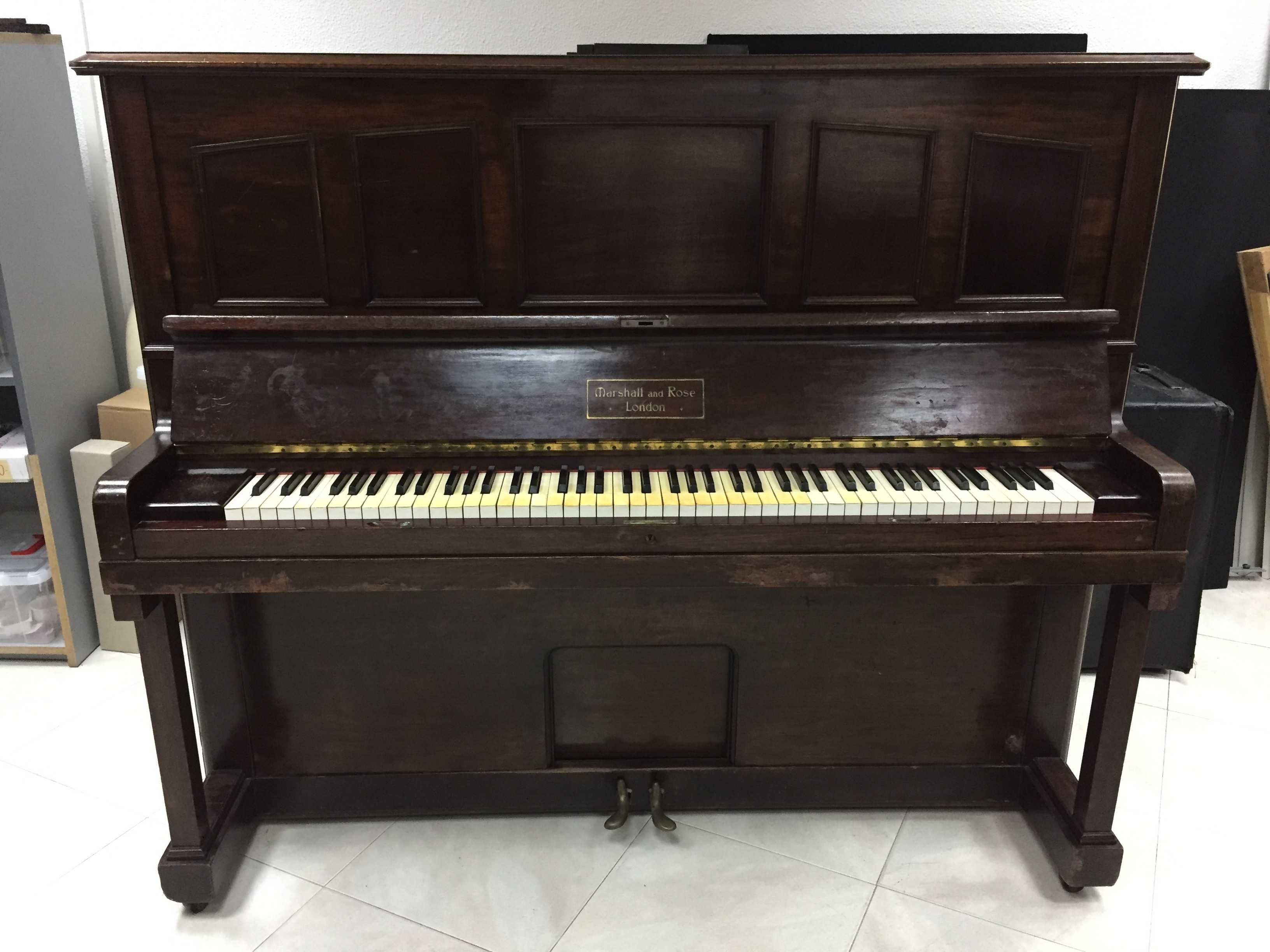 Pianos Preço Especial para Desocupar / Marshall / Ronisch / Bluthner