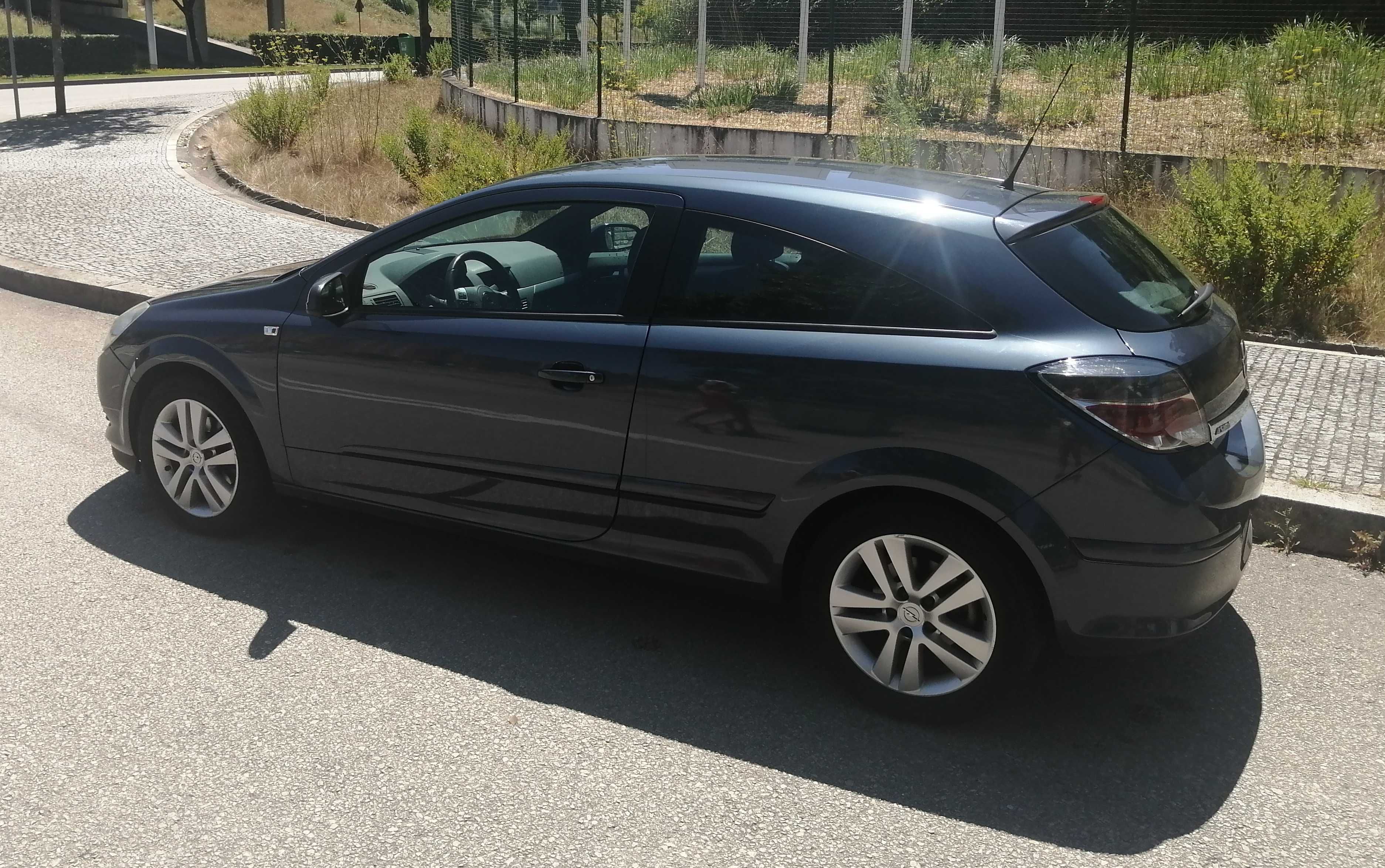 Opel Astra GTC 1.3 CDTI - Excelente estado!