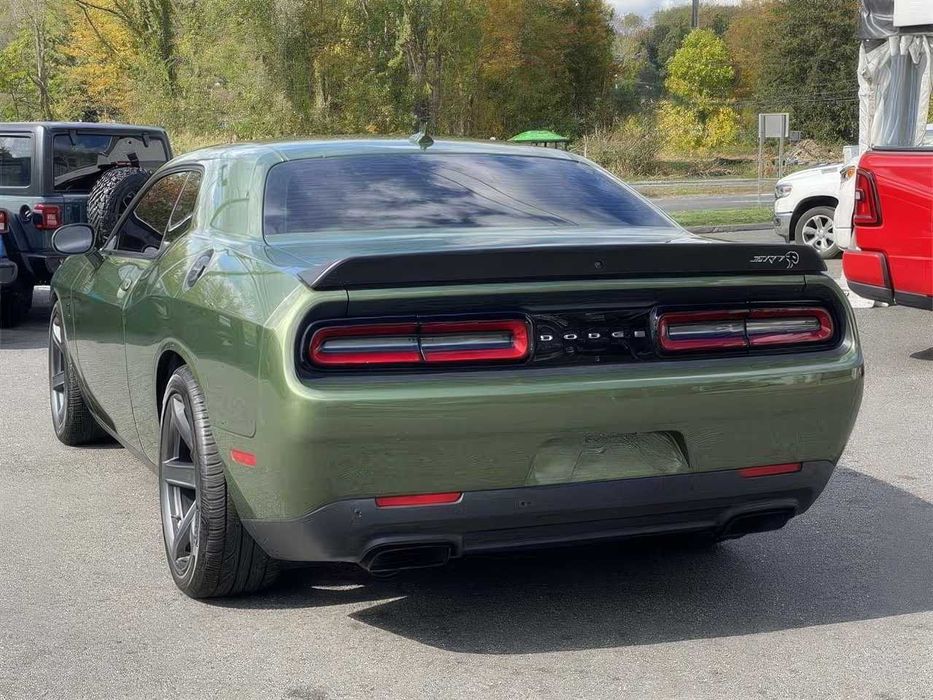 Dodge Challenger SRT Hellcat      2018