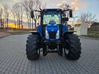 New Holland TL100A  Ciągnik rolniczy New Holland TL100A 4x4