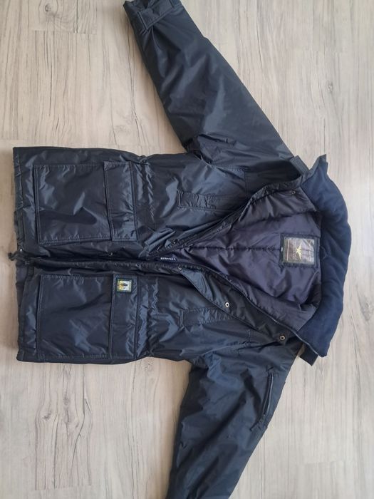 Piękna zimowa kurtka męska z kapturem Montana