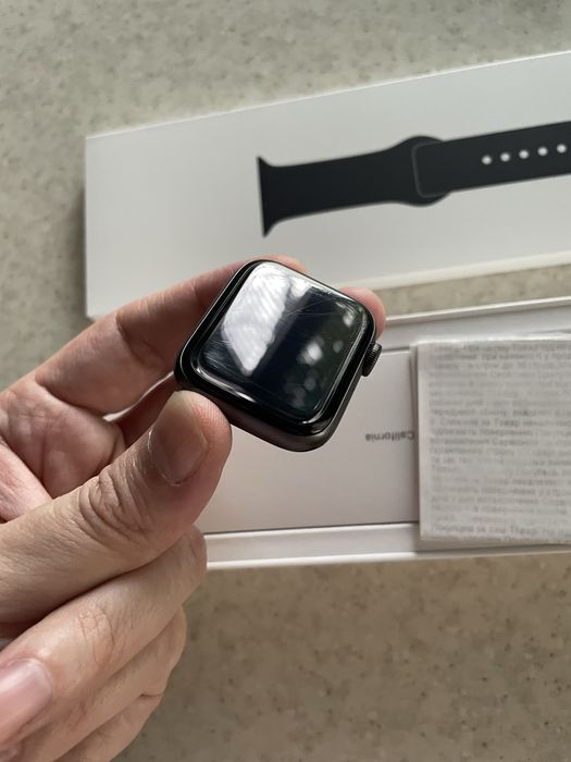 Apple Watch Series 4 Space Gray 40mm watchOS 9