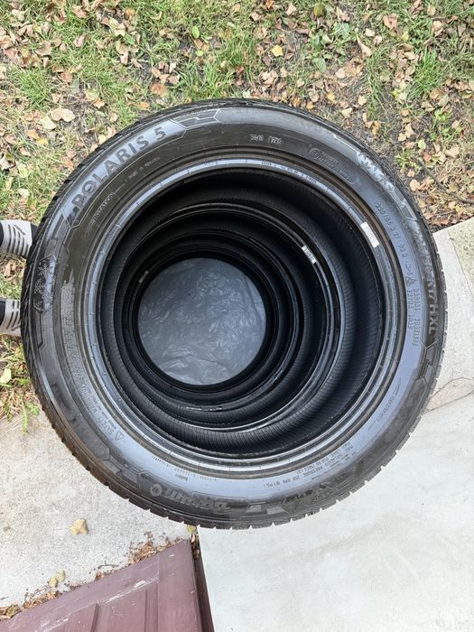 Нова зимова резина Barum Polaris 5 розмір 225 50 r17