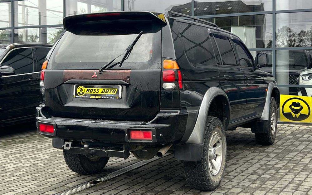 Mitsubishi Pajero Sport 2004