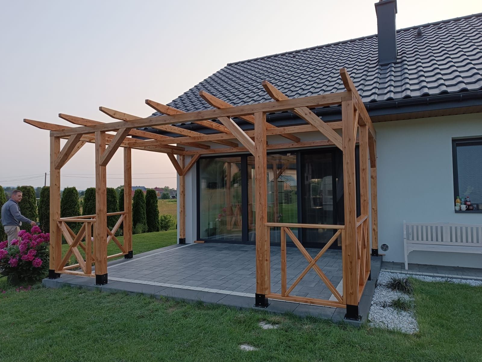 Pergola tarasowa altana ogrodowa