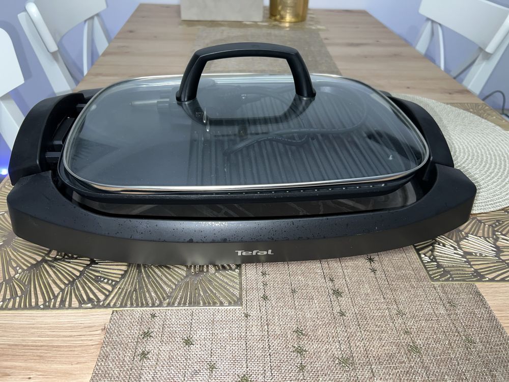 Kontaktowy grill elektryczny stołowy Tefal CB6A0830 czarny 2000 W