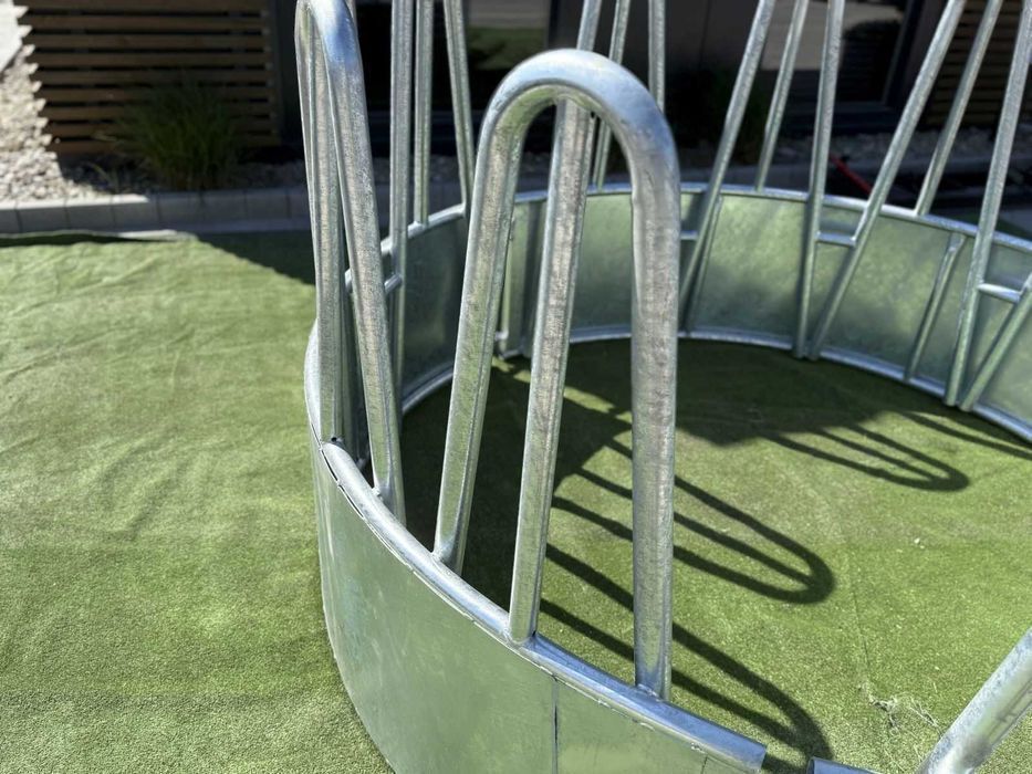 Paśnik dla bydła koni okrągły 9 12 18 stanowisk do krów łąkowy