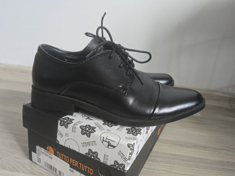Buty wizytowe chłopięce, eleganckie, komunijne, rozm. 33