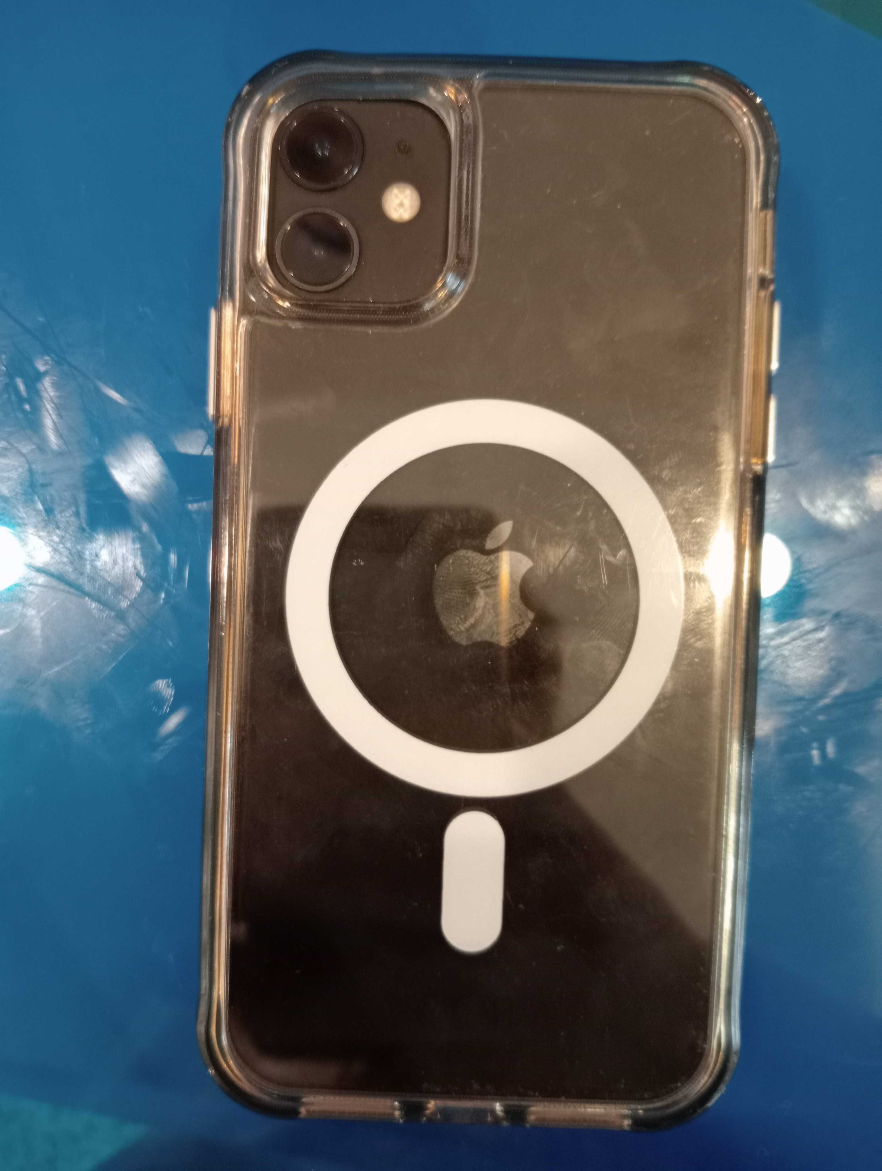 iPhone 11 com 64 gb