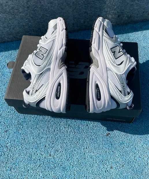 NOWE!!MęskieNew Balance 530ModnySneakersy WhitePociechaUnisex.39.5
