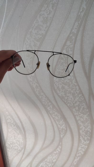 Продам оправу з лінзами -5.0