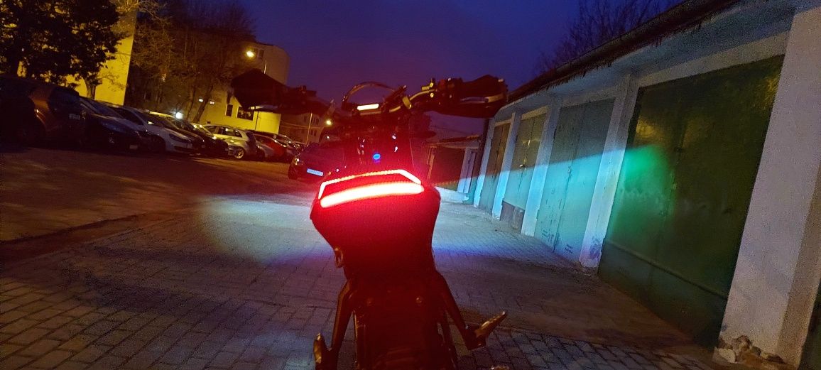 Surron Ultra tylna lampa LED!