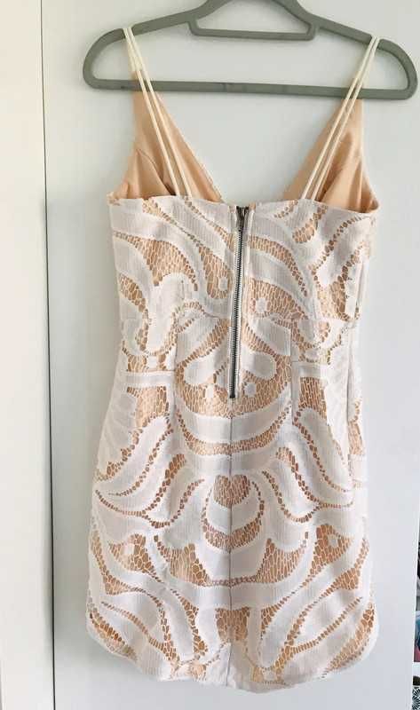 Sukienka damska M 38 Missguided koronkowa z dekoltem na szelkach boho