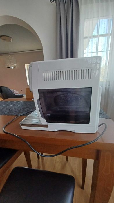 Ekspres DeLonghi Dinamica kremowy