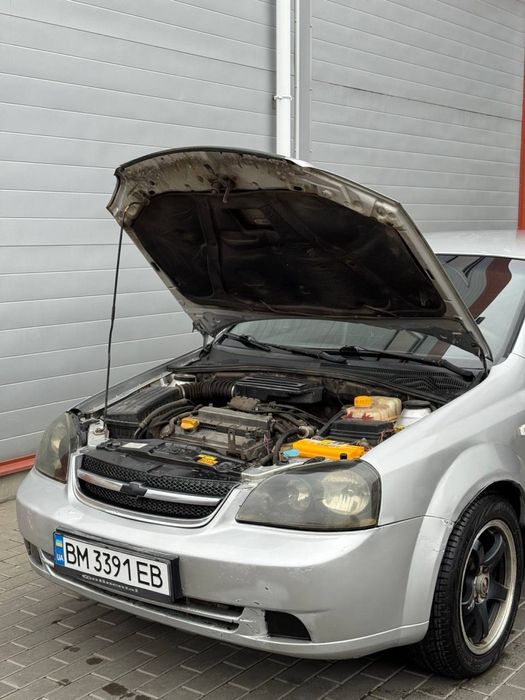 Продам Chevrolet  lacetti АВТОМАТ ГАЗ