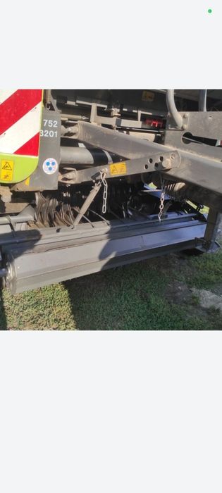 Prasa rolującą Claas variant 380rc noze