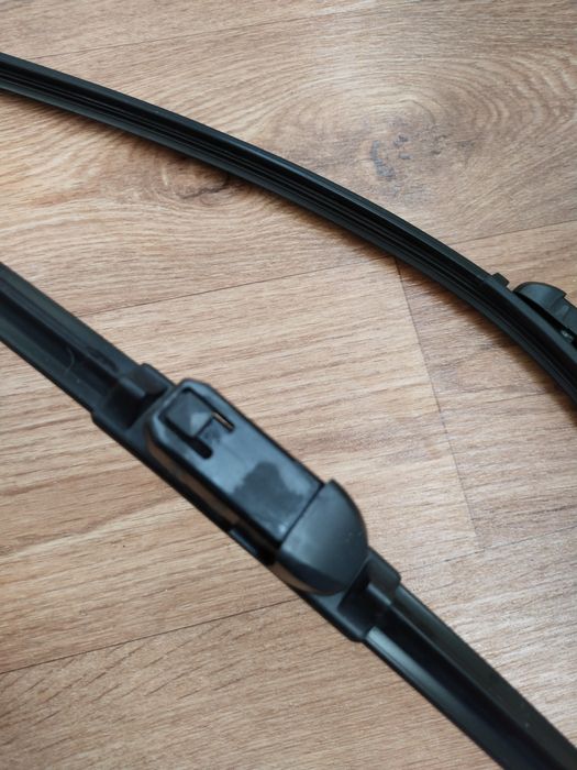 Двірники Пежо 3008.