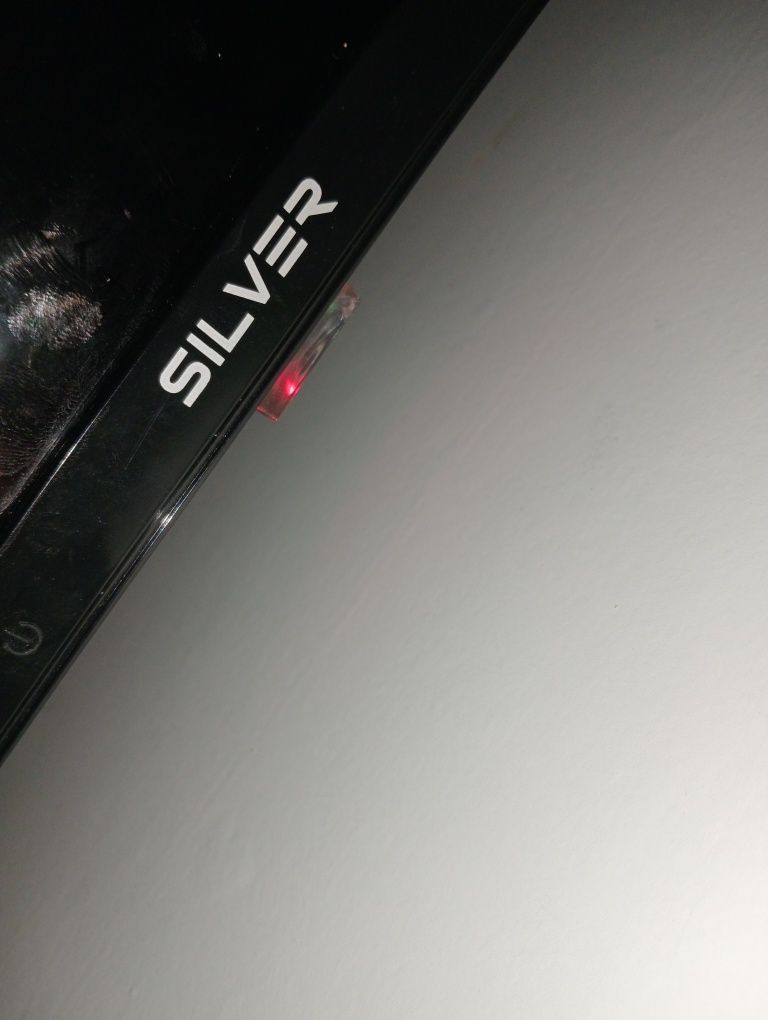 TV silver 32 polegadas