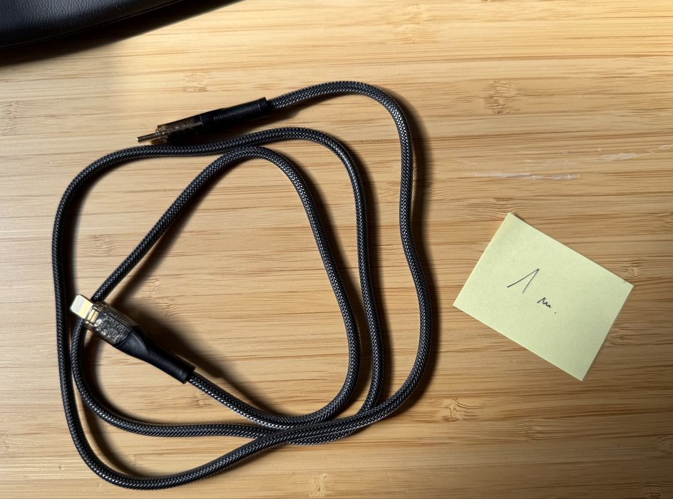 Wzmocniony solidny kabel USB C > iphone lighting 1m.