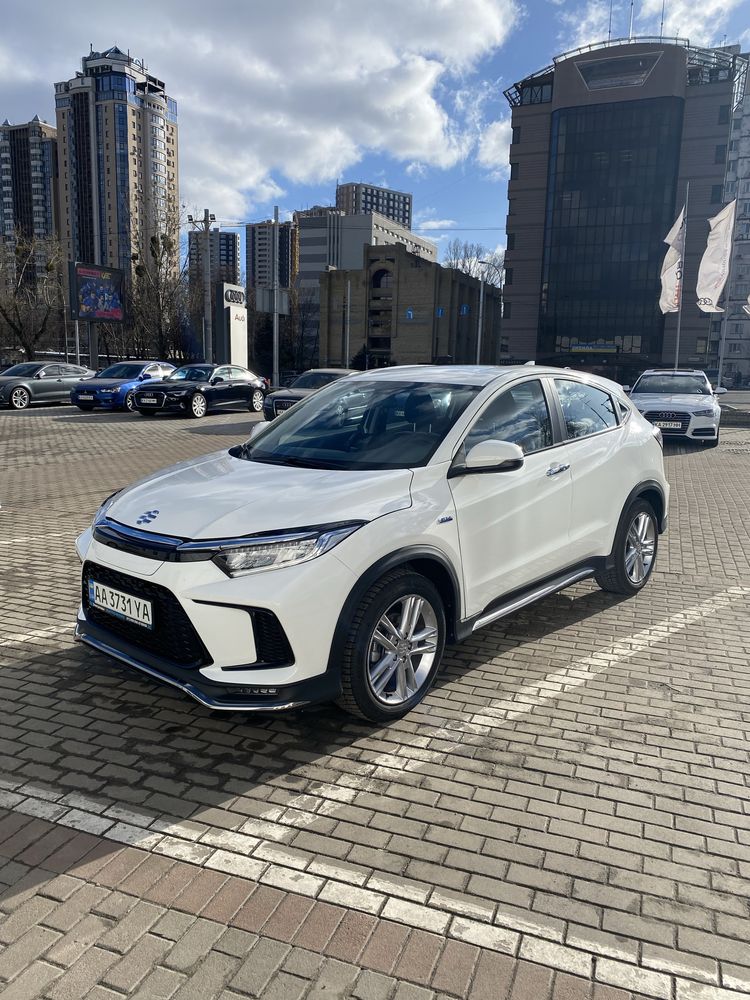 Електромобіль Honda Everus VE-1