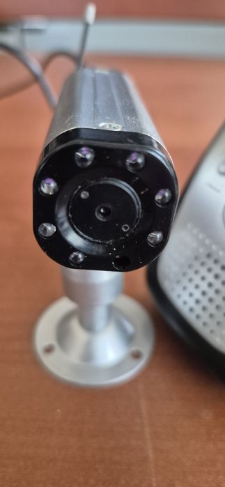 Система наблюдения. 2 камеры 2.4GHz .Digital Video Recorder KS 639 R.