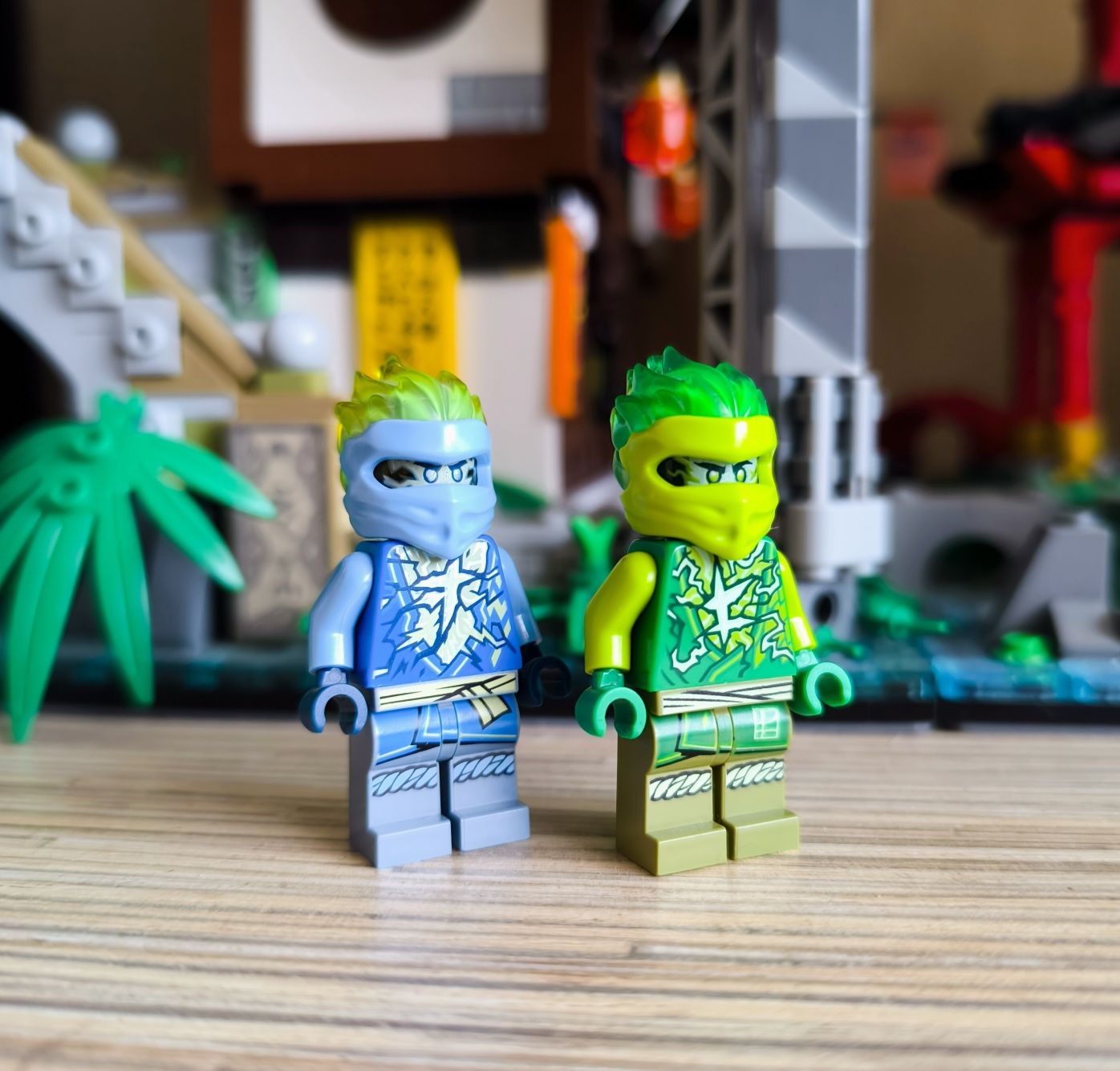 Lego Ninjago core Lloyd Jay spinjitsu minifigures