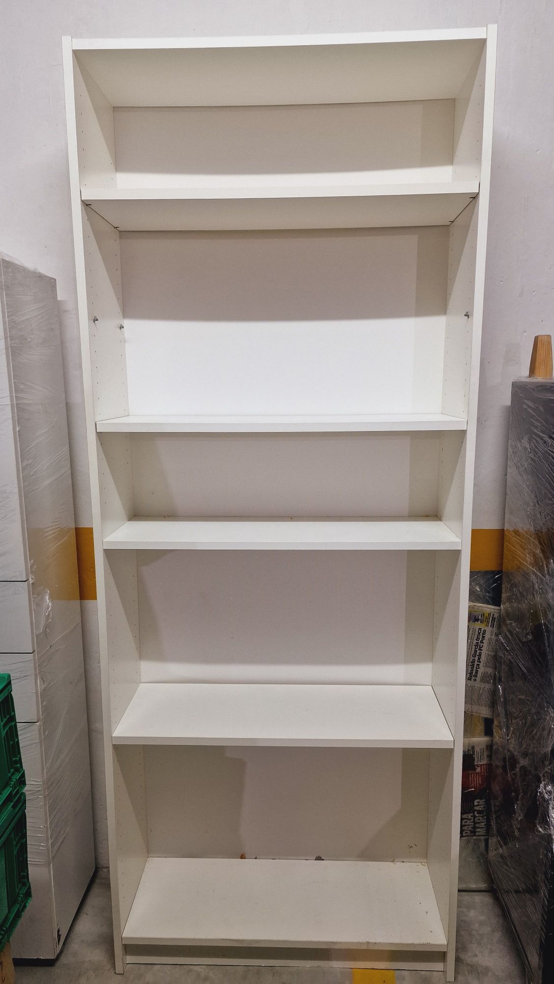 Móvel multiusos ikea