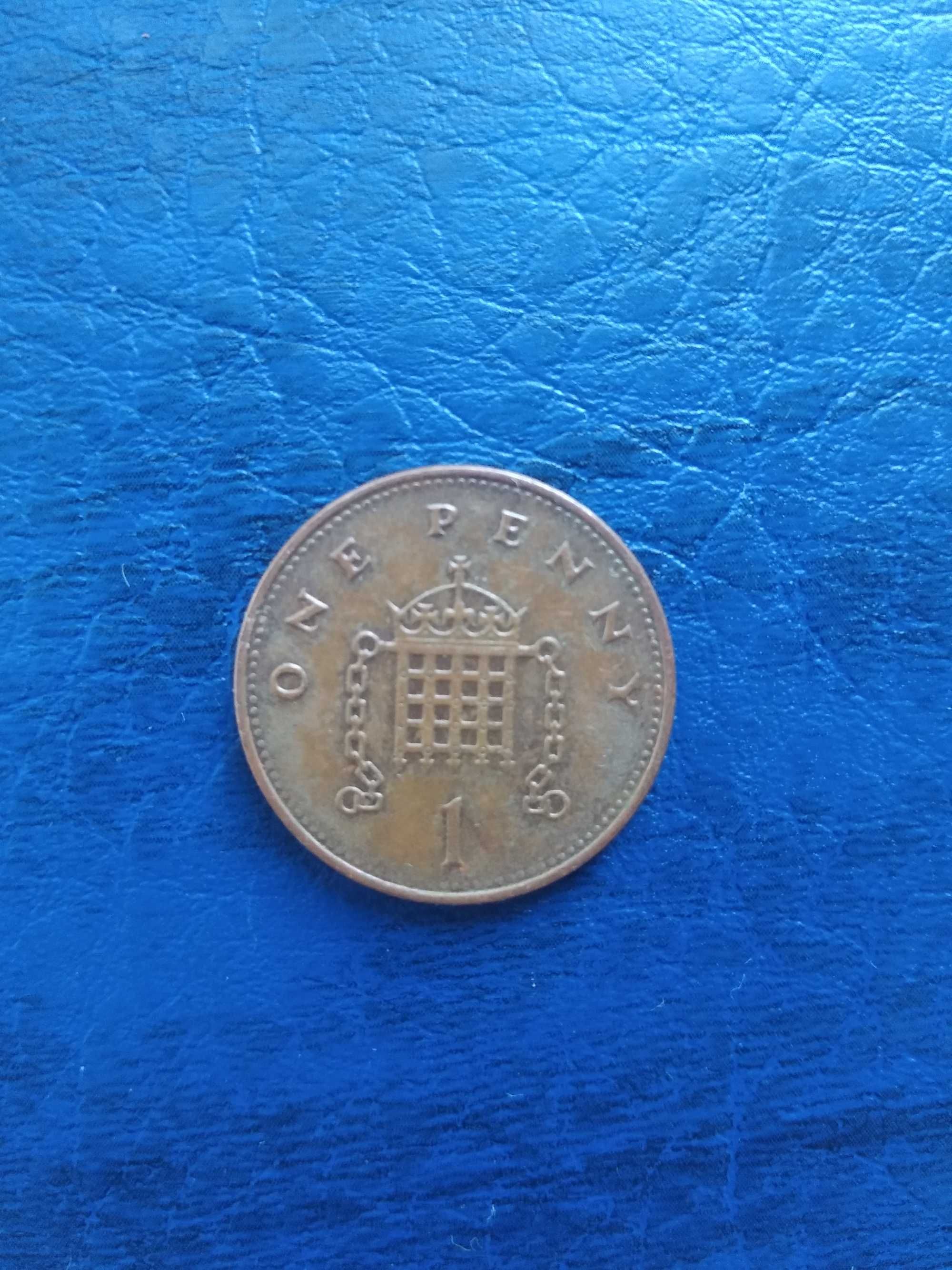 Монеты Англии, 1 , 2 , 3 пенса и 1\2 пенни