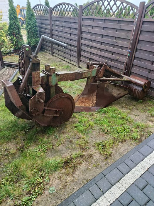 Pługi leśne lpz 75