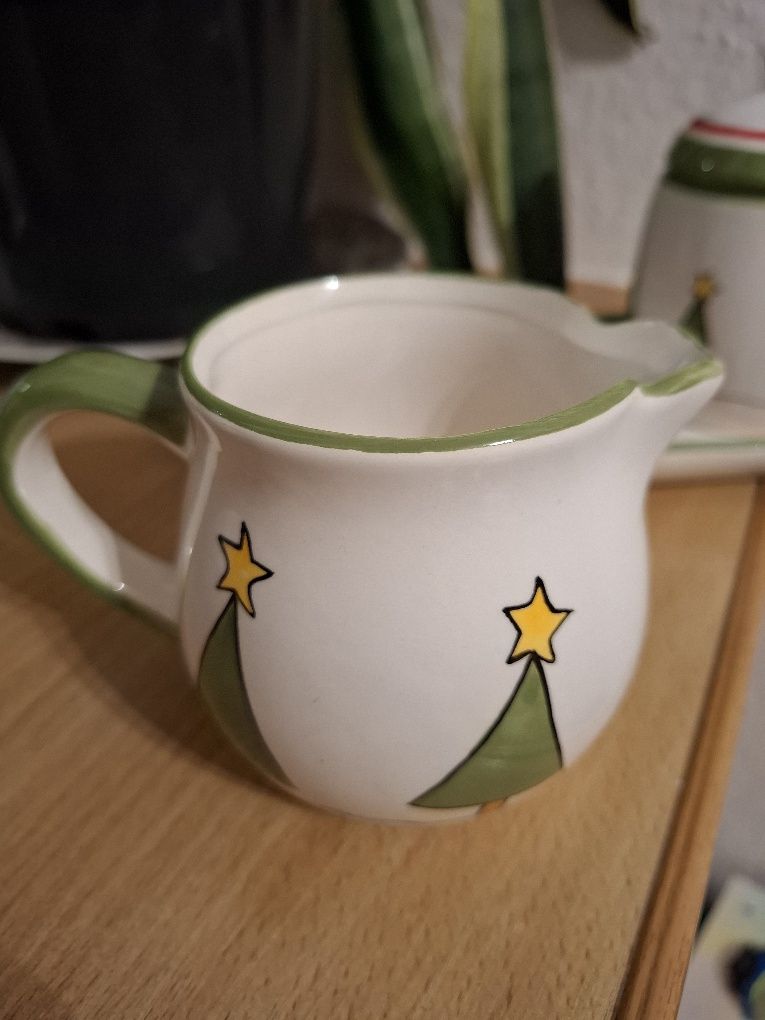 Ozdobny,świąteczny zestaw porcelany, mlecznik,pojemnik i półmisek